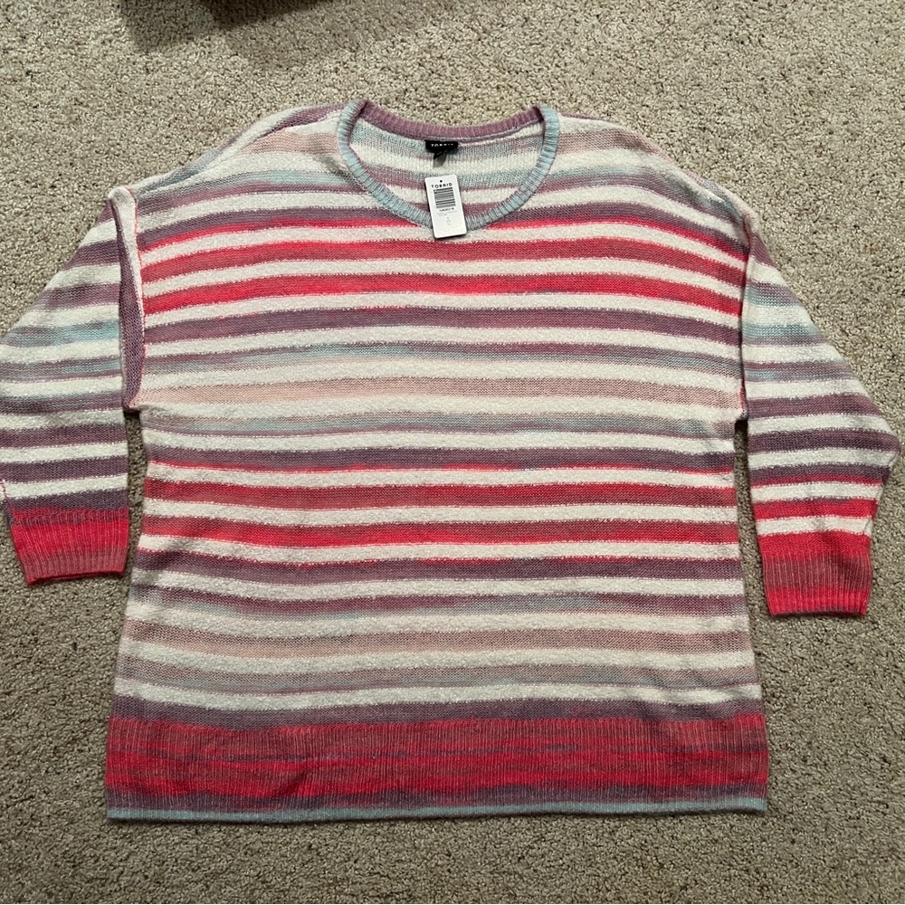 NWT lightweight Torrid sweater